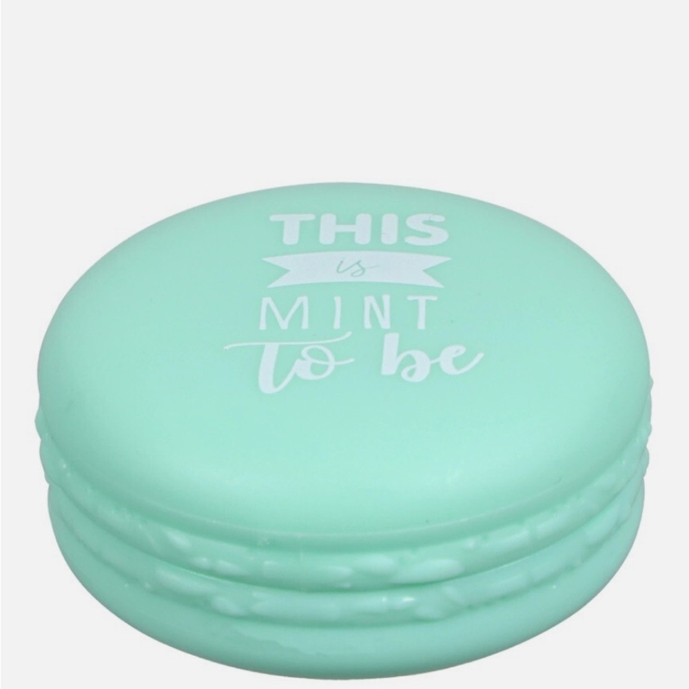 L.A. Colors Mint Scented Lip Balm This is Mint To Be New!